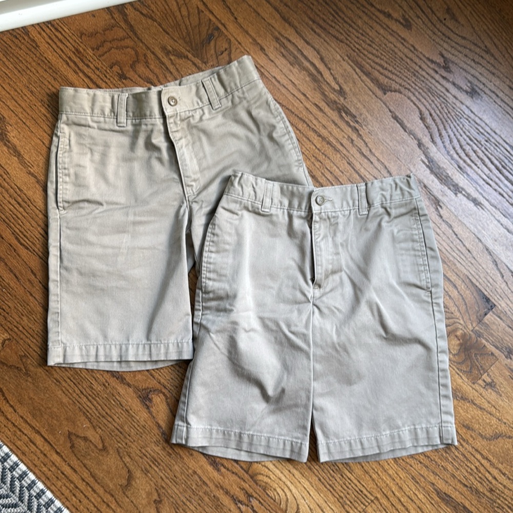 Lands End boys khaki uniform shorts, size 10 (9-10 years)